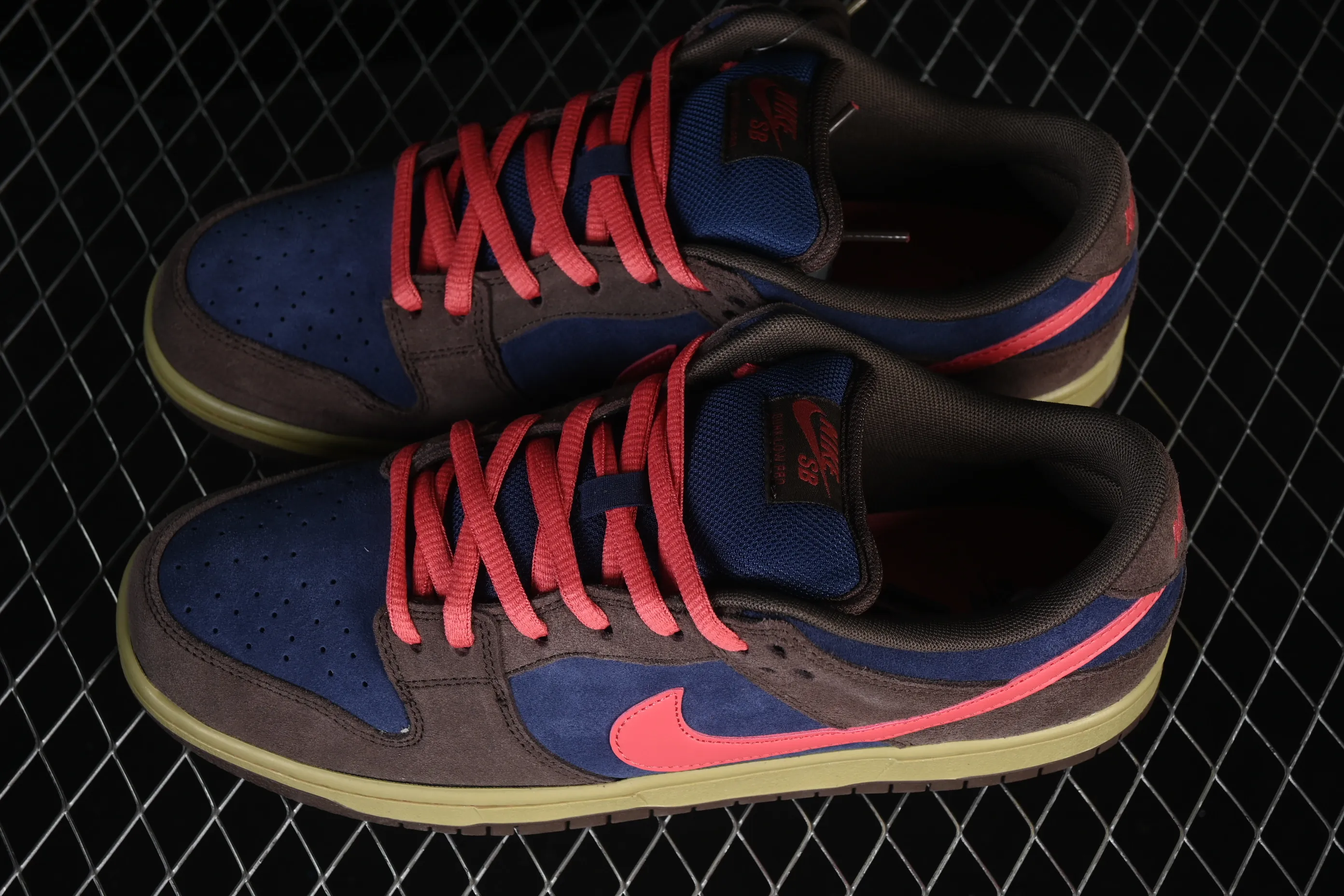 All Categories Nk SB Dunk Series Nk SB Dunk Low Low-top sneakers Nike SB Dunk Low "Baroque Brown Adobe" Retro American style low-top casual sneakers HQ1625-200